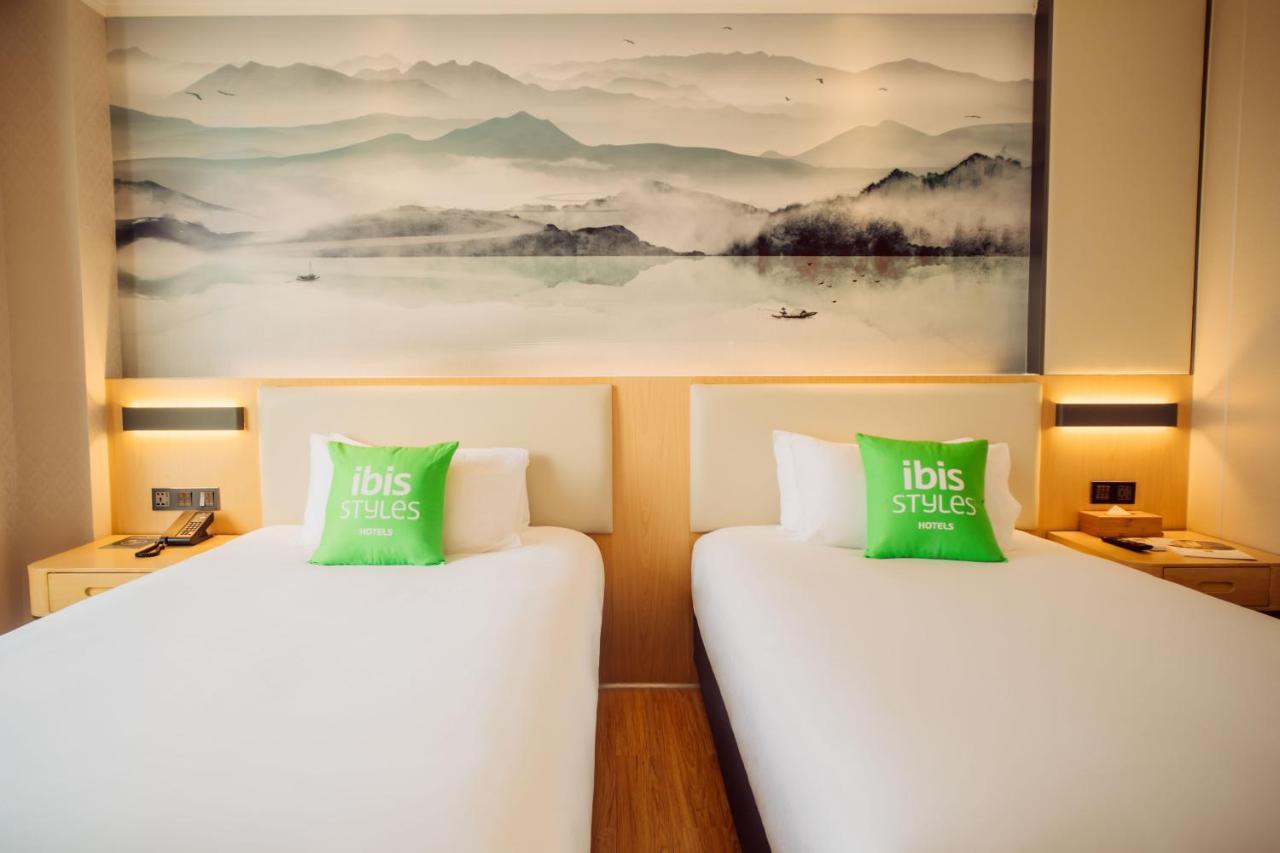 Ibis Styles Guangzhou Panyu Shiqiao Hotel Exterior photo