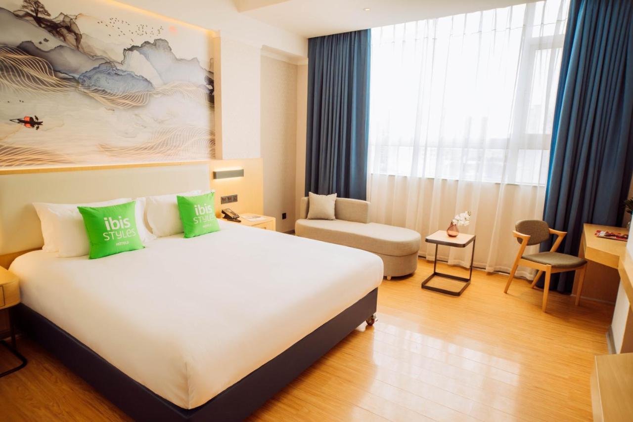 Ibis Styles Guangzhou Panyu Shiqiao Hotel Exterior photo